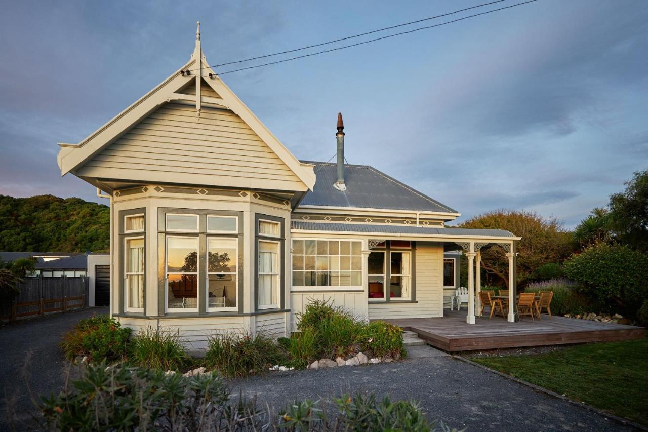Kaikoura Beachfront Villa Exterior photo